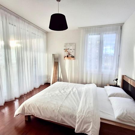 4-Bedroom Getaway In Zug With Spacious Living Экстерьер фото