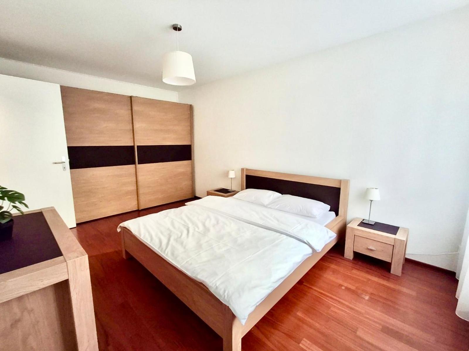 4-Bedroom Getaway In Zug With Spacious Living Экстерьер фото